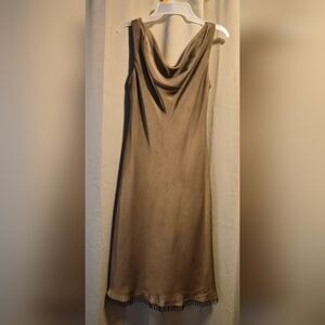 Elegant Olive Green Sleeveless Dress